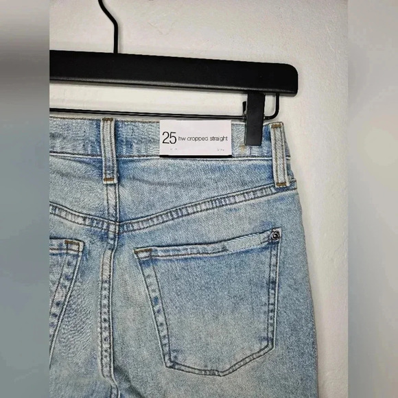7 For All Mankind High Waist Cropped Straight Jean Size 25 NWT Light Blue - Picture 4 of 8